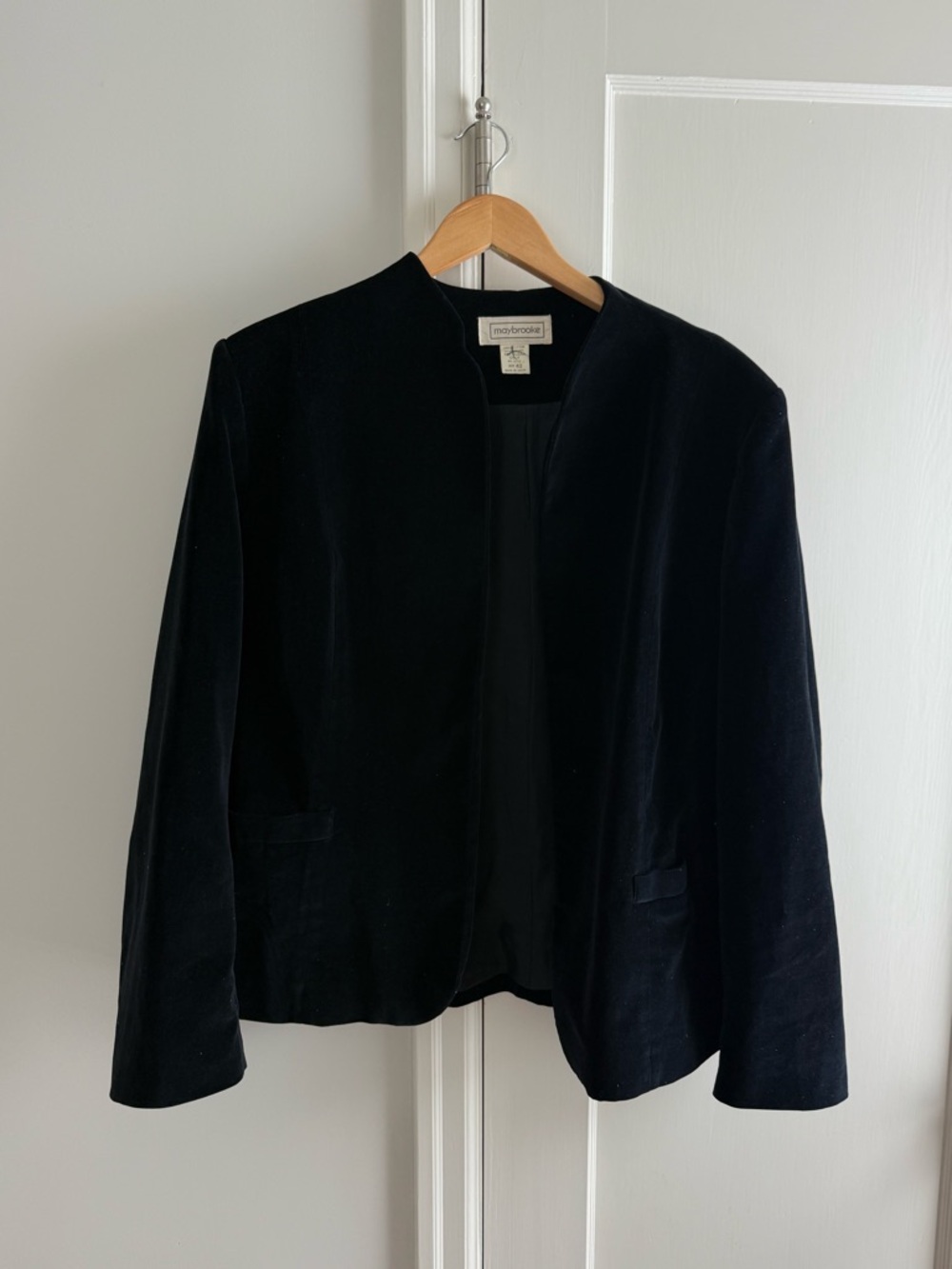 Women's Black Velvet Collarless Open Blazer